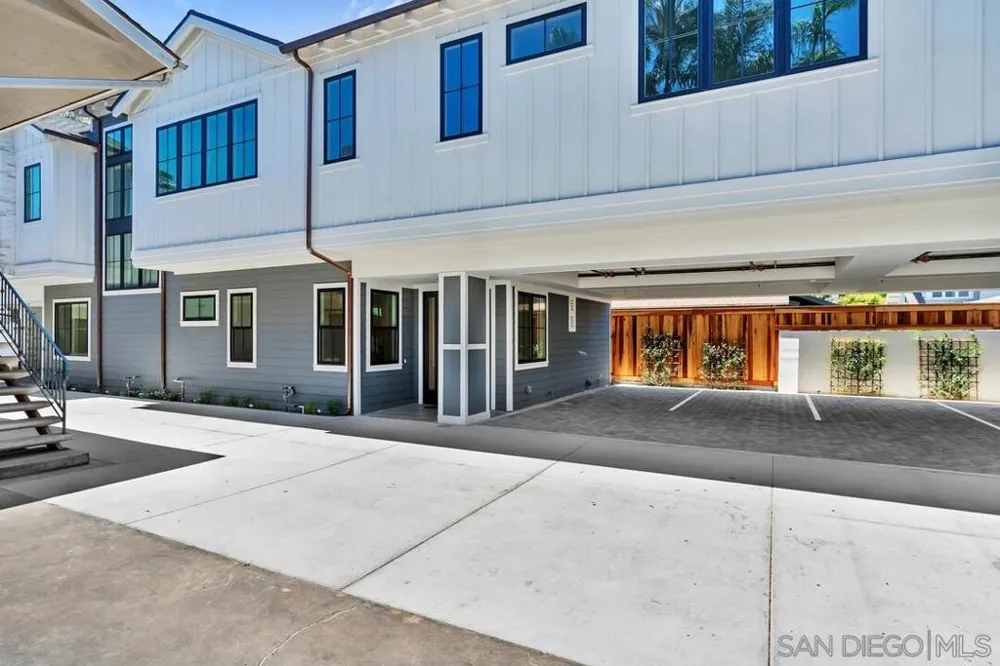 1058 Isabella Avenue Coronado, CA 92118