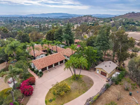3548 Rosa Way