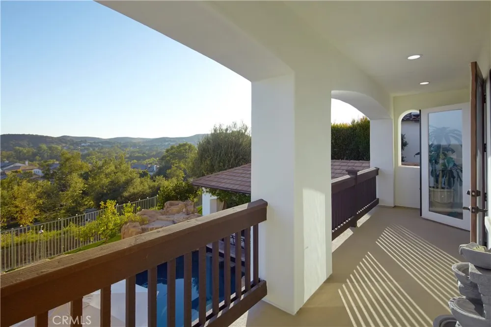 17 Long View Road Coto de Caza, CA 92679