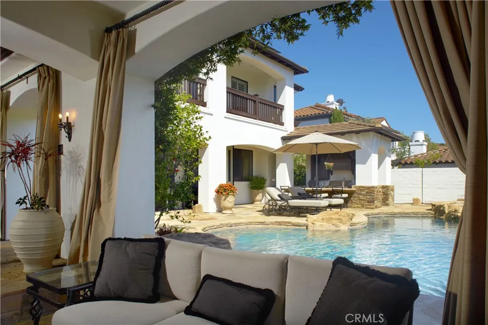 17 Long View Road Coto de Caza, CA 92679