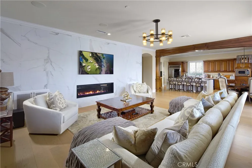 17 Long View Road Coto de Caza, CA 92679