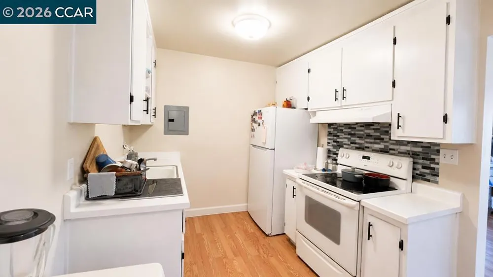 1594 Morgan Ln. Walnut Creek, CA 94597