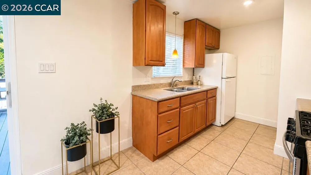 1594 Morgan Ln. Walnut Creek, CA 94597