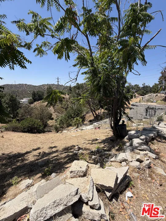 9467 Reverie Road Tujunga, CA 91042
