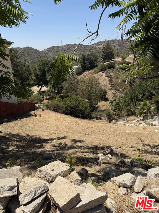 9467 Reverie Road Tujunga, CA 91042