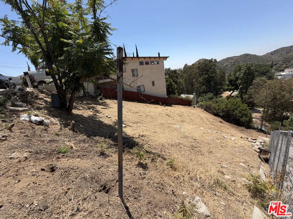 9467 Reverie Road Tujunga, CA 91042