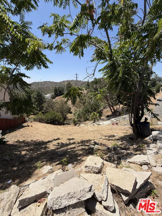 9467 Reverie Road Tujunga, CA 91042