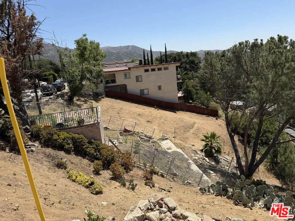 9477 Reverie Road Tujunga, CA 91042