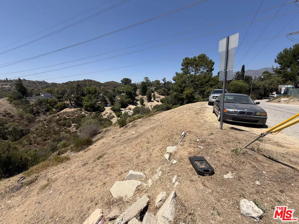 9477 Reverie Road Tujunga, CA 91042
