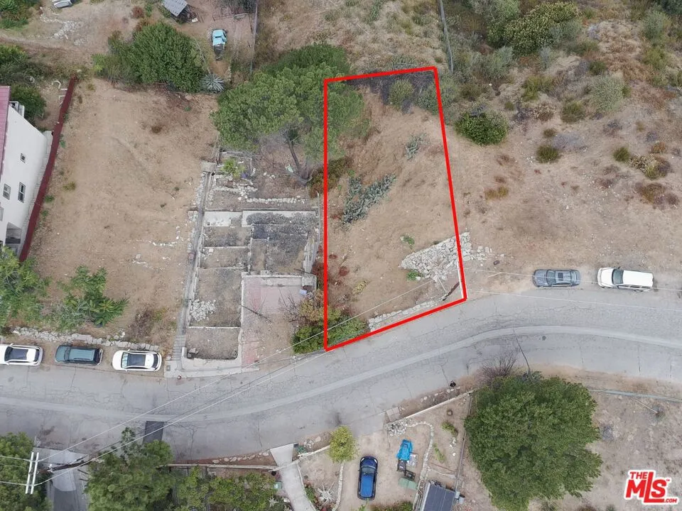 9477 Reverie Road Tujunga, CA 91042