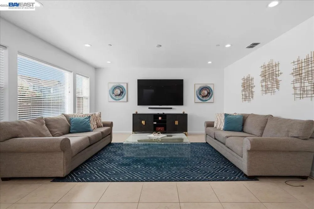 4003 Summit Dr Tracy, CA 95377