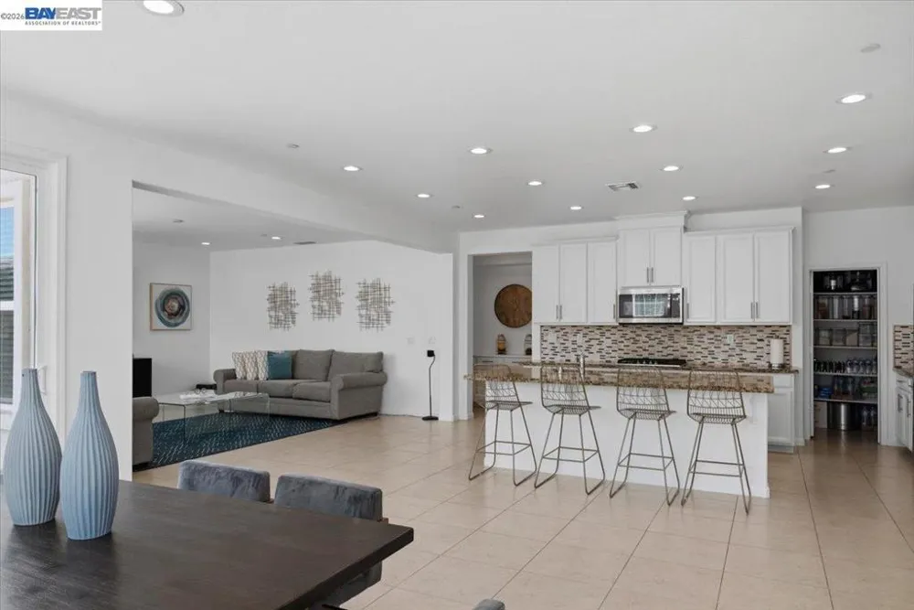 4003 Summit Dr Tracy, CA 95377