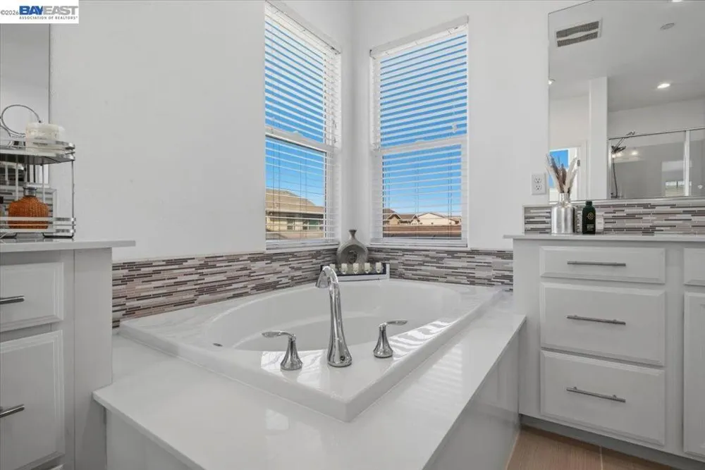 4003 Summit Dr Tracy, CA 95377