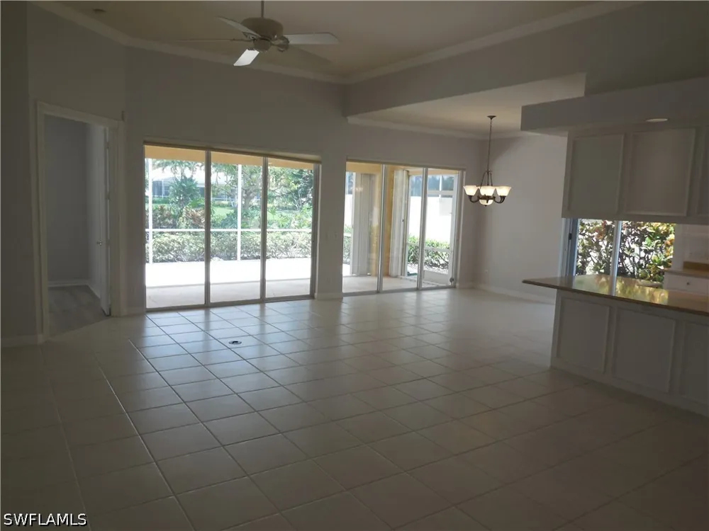 Hawkesbury Way Naples, FL 34119