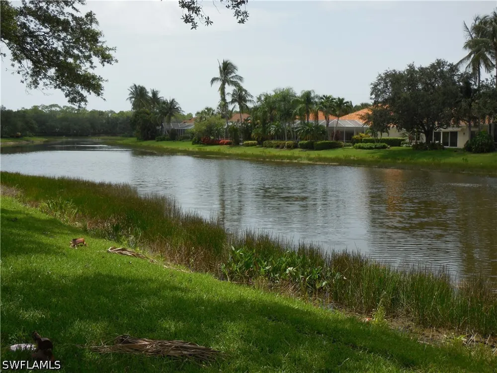 Hawkesbury Way Naples, FL 34119