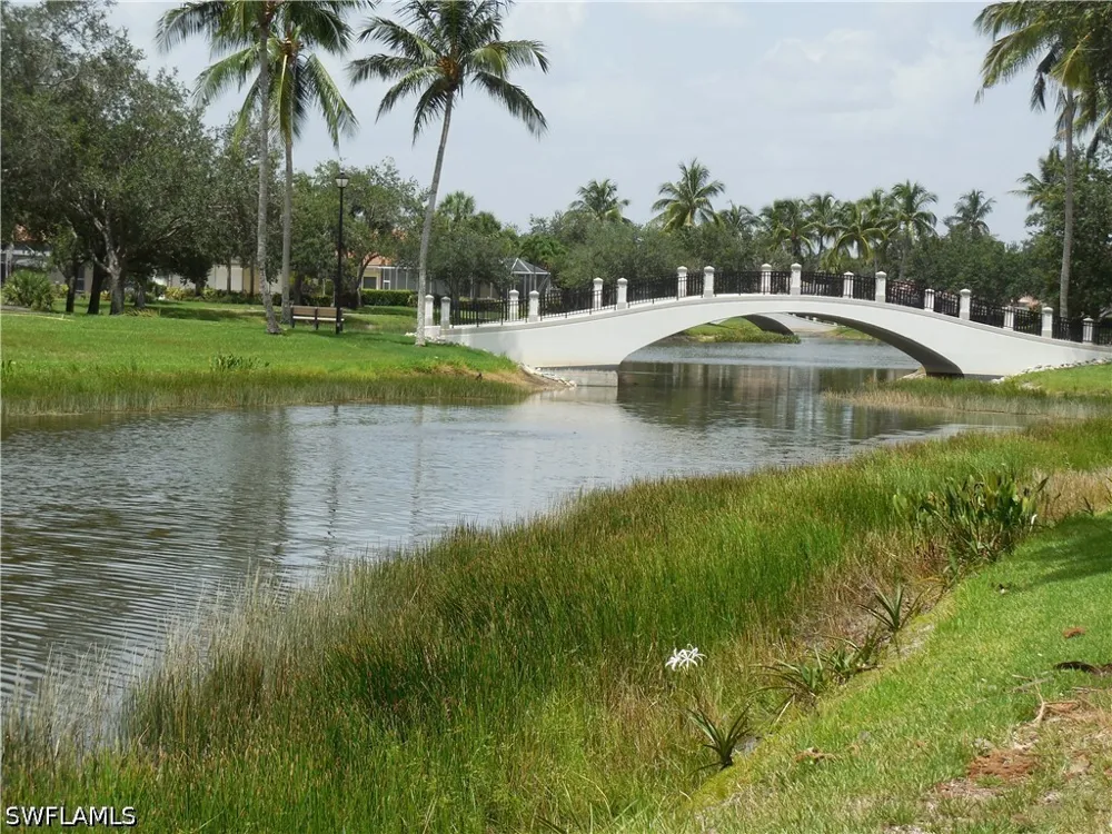 Hawkesbury Way Naples, FL 34119