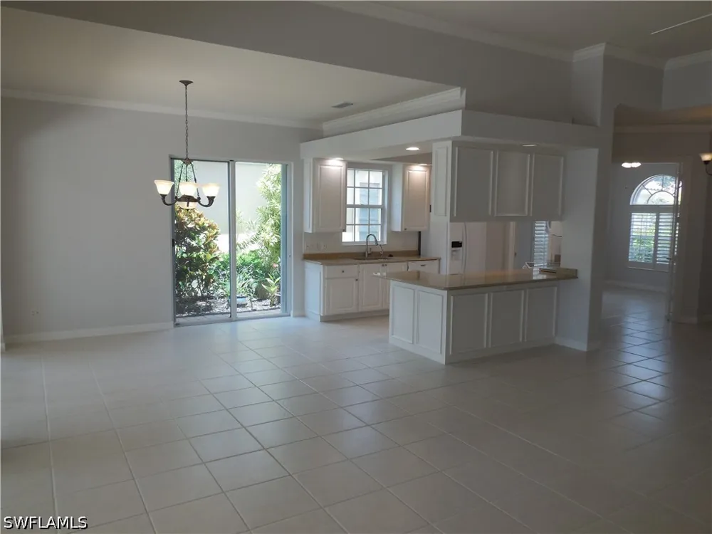 Hawkesbury Way Naples, FL 34119