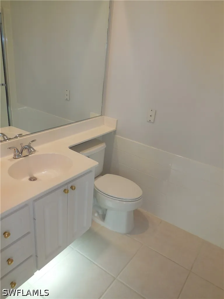 Hawkesbury Way Naples, FL 34119