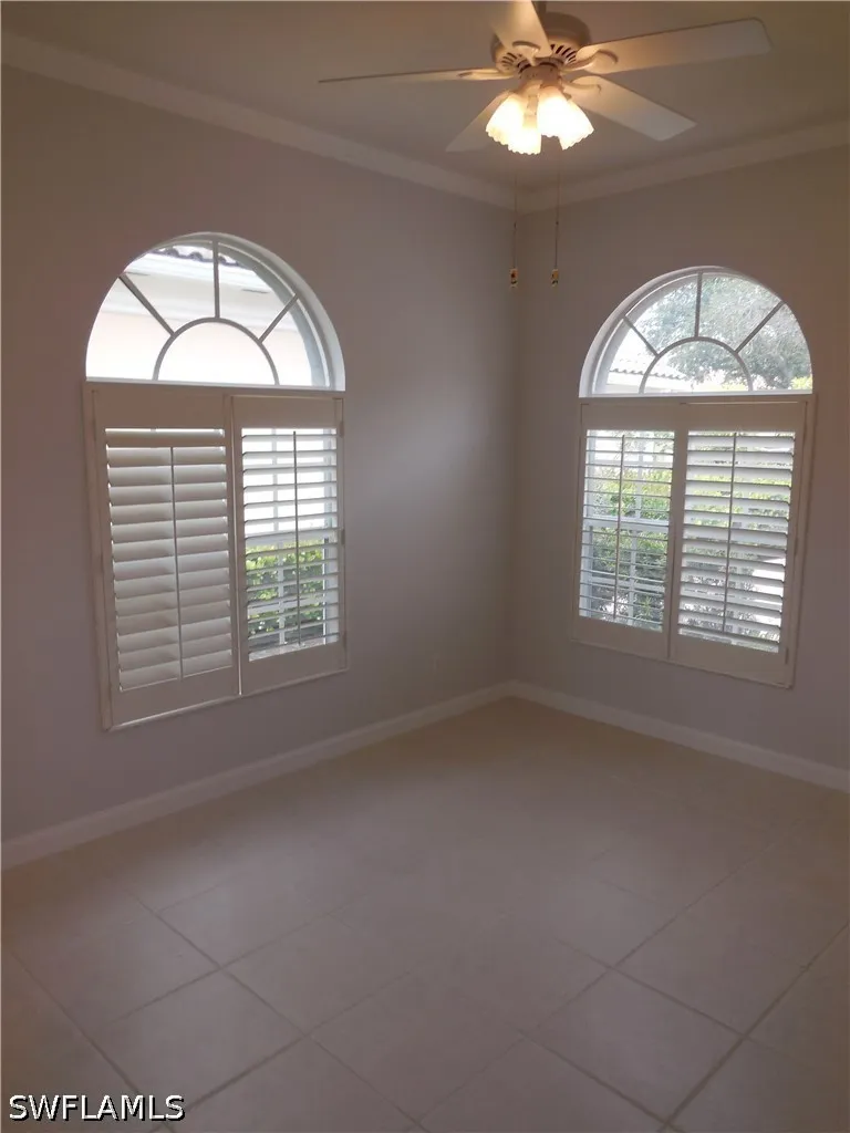 Hawkesbury Way Naples, FL 34119