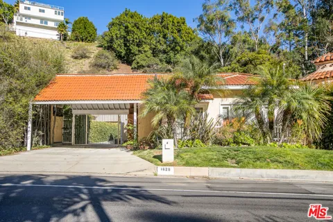 1628 Benedict Canyon Drive
