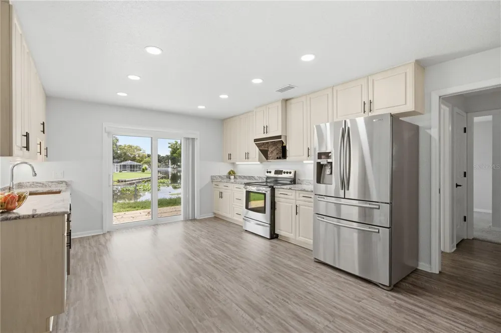 9743 106TH AVENUE Largo, FL 33773