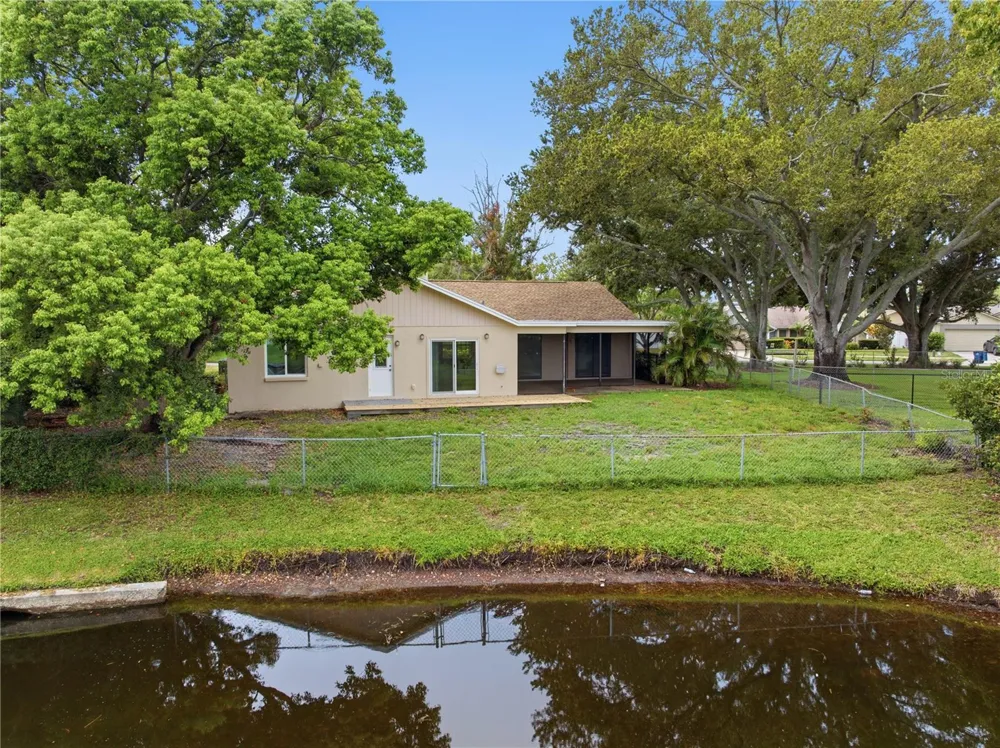 9743 106TH AVENUE Largo, FL 33773