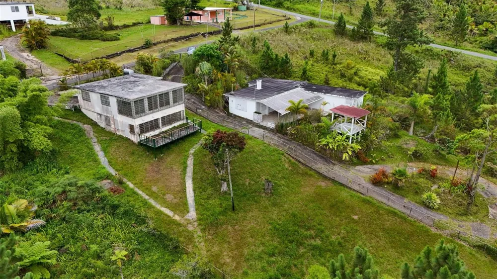 #143 BO ANON, #5 Ponce, PR 00730
