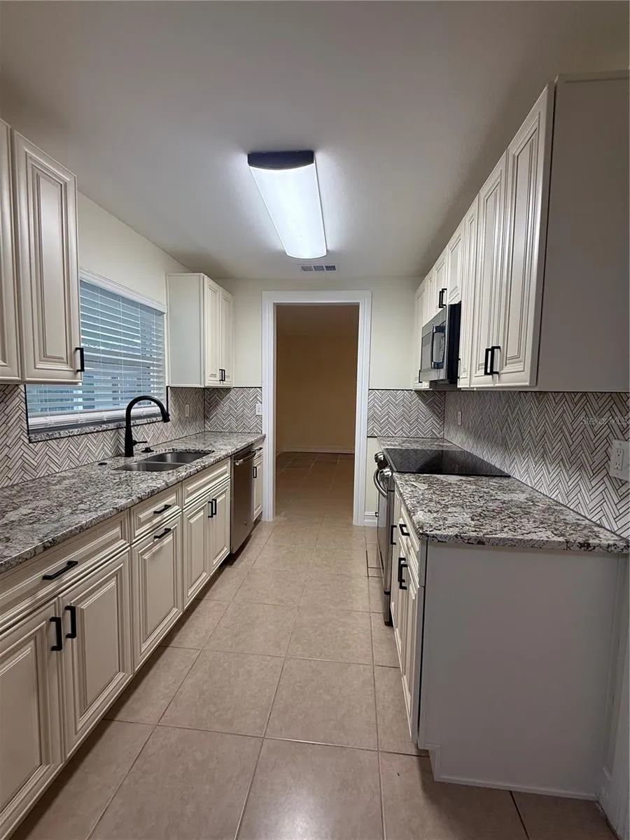 362 HOLLY RIDGE ROAD Winter Haven, FL 33880