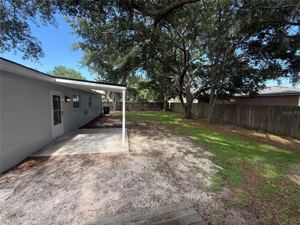 362 HOLLY RIDGE ROAD Winter Haven, FL 33880