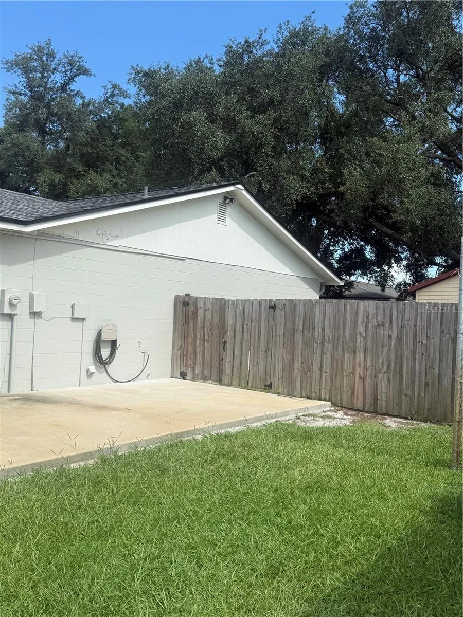 362 HOLLY RIDGE ROAD Winter Haven, FL 33880