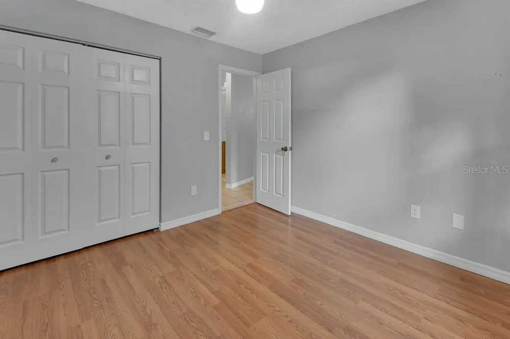 235 W RETTA STREET De Leon Springs, FL 32130