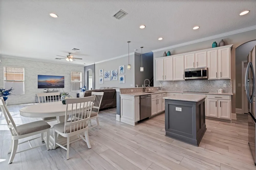 11508 OYSTER BAY CIRCLE New Port Richey, FL 34654
