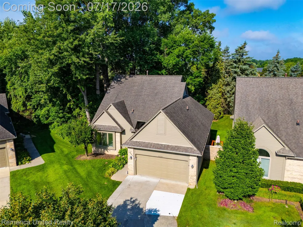 24597 Edgewood Drive Novi City, MI 48374