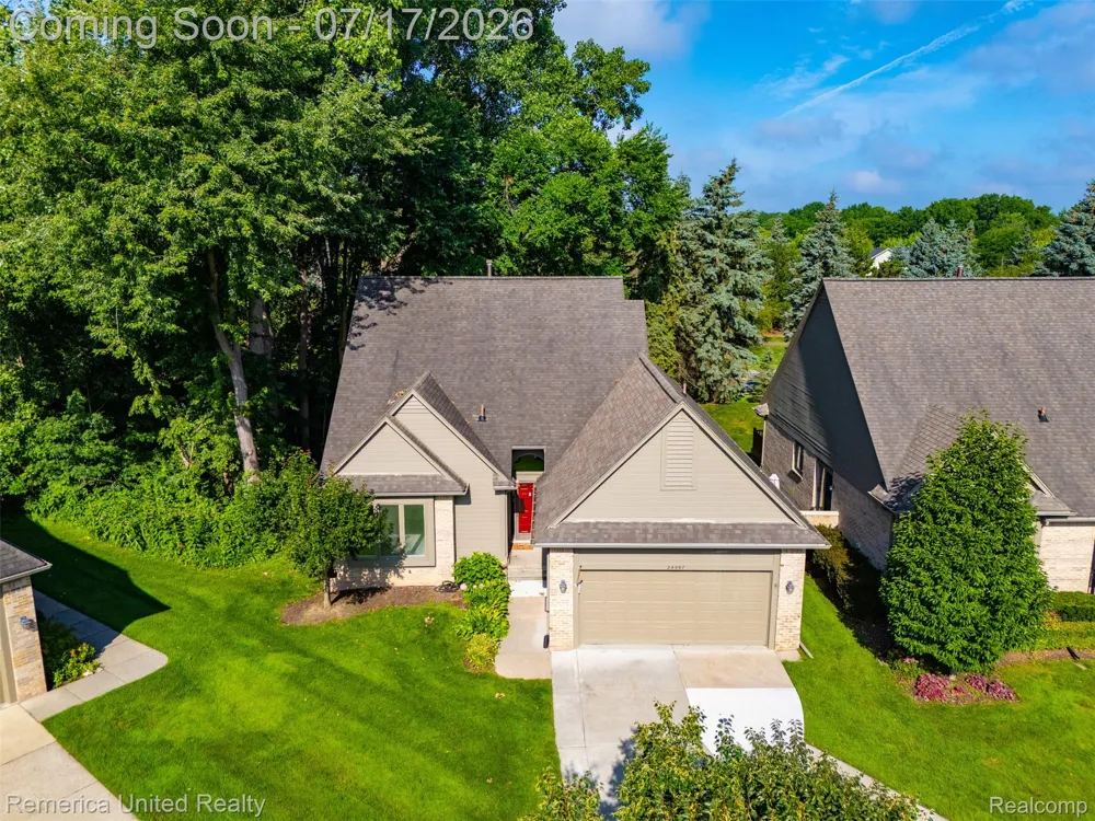 24597 Edgewood Drive Novi City, MI 48374