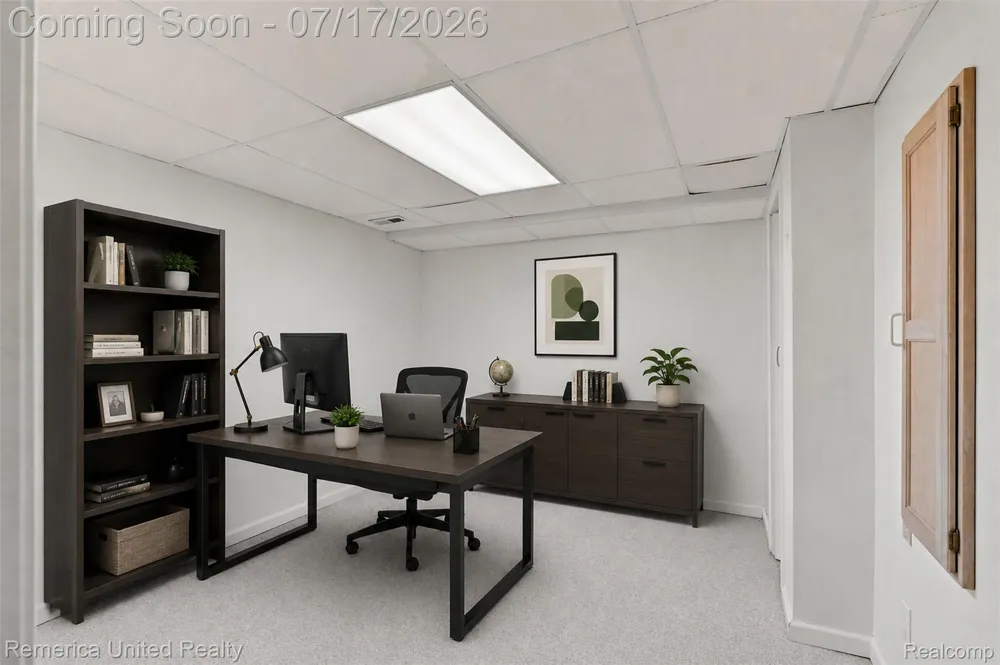 24597 Edgewood Drive Novi City, MI 48374