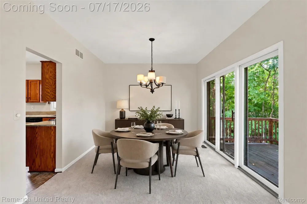 24597 Edgewood Drive Novi City, MI 48374