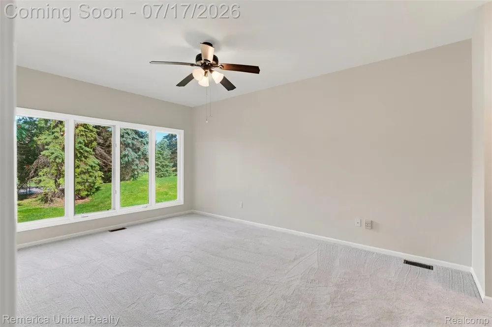 24597 Edgewood Drive Novi City, MI 48374