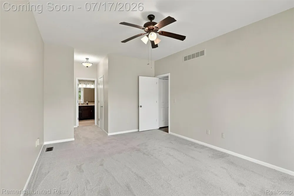 24597 Edgewood Drive Novi City, MI 48374