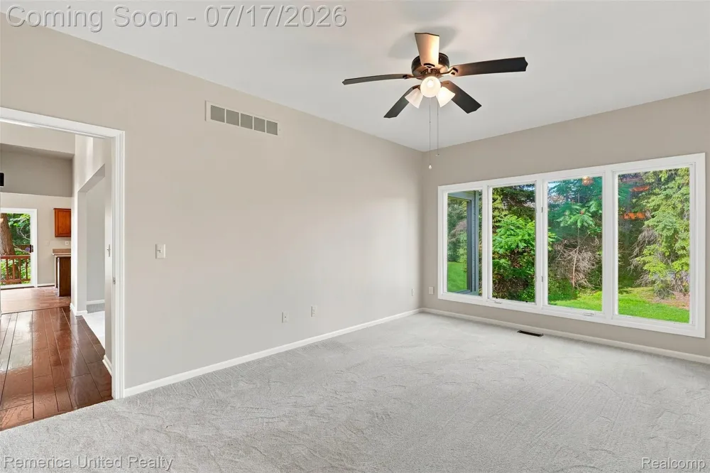 24597 Edgewood Drive Novi City, MI 48374
