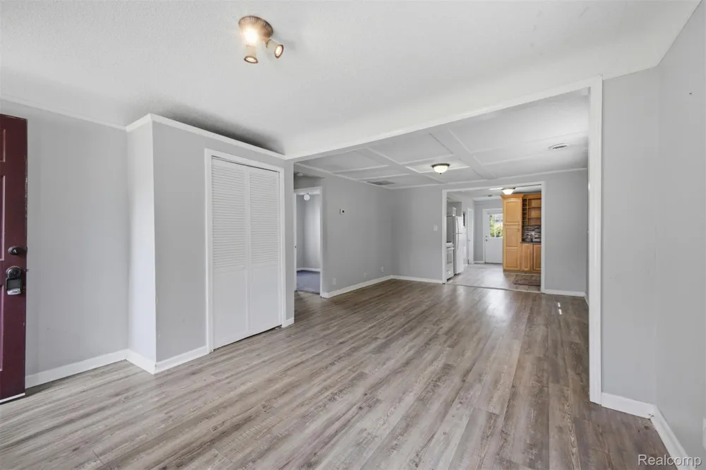 5921 Oldham Street Taylor City, MI 48180