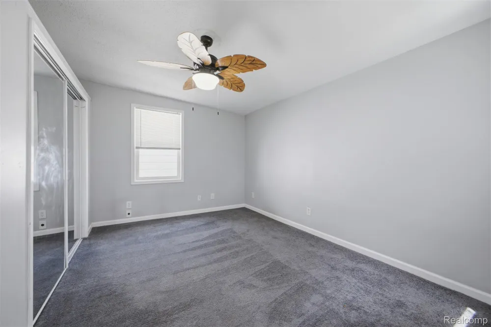 5921 Oldham Street Taylor City, MI 48180