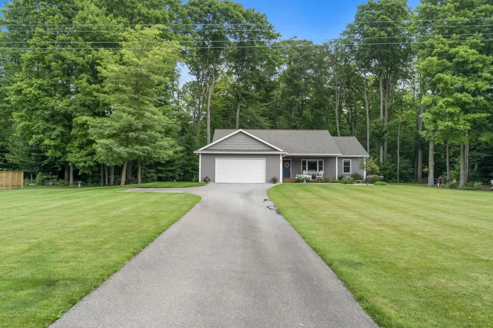 5404 Barney Road Garfield Charter Township, MI 49684
