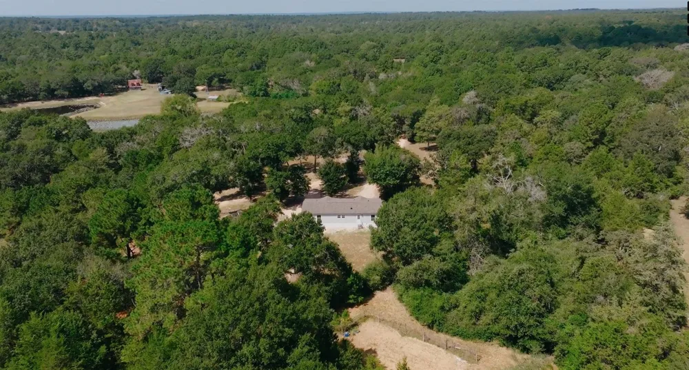 1047 Jim Bob Lane New Ulm, TX 78950