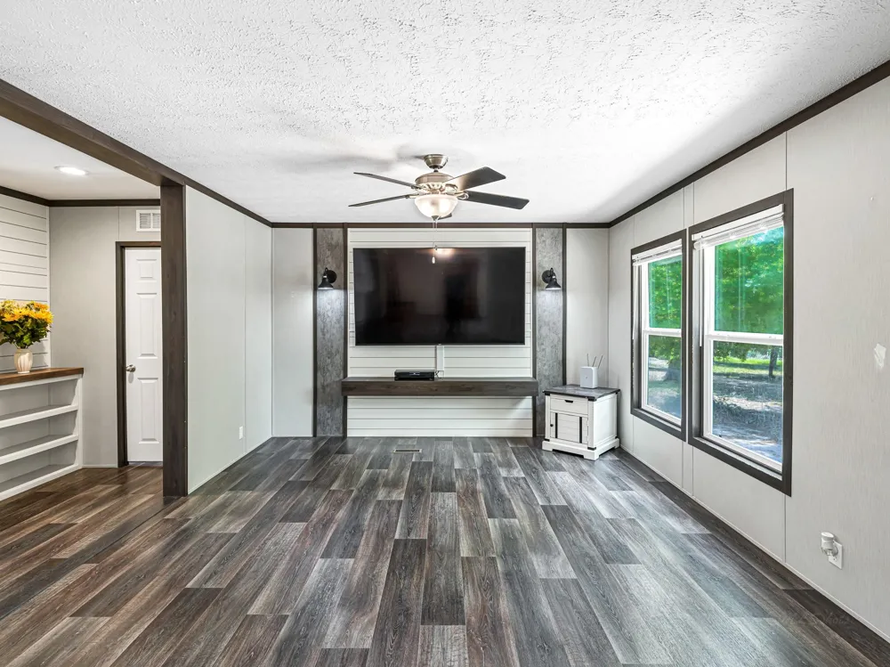 1047 Jim Bob Lane New Ulm, TX 78950