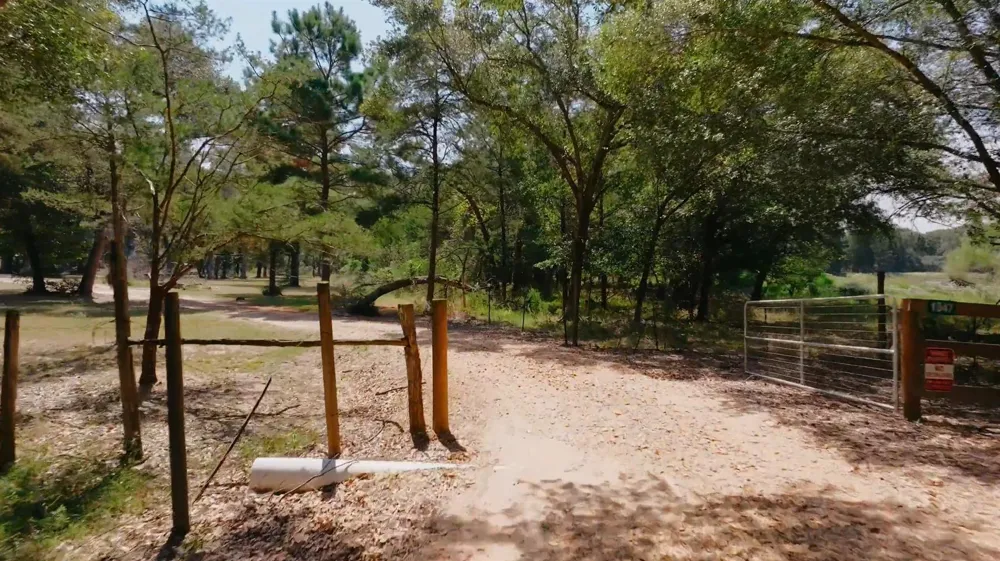 1047 Jim Bob Lane New Ulm, TX 78950