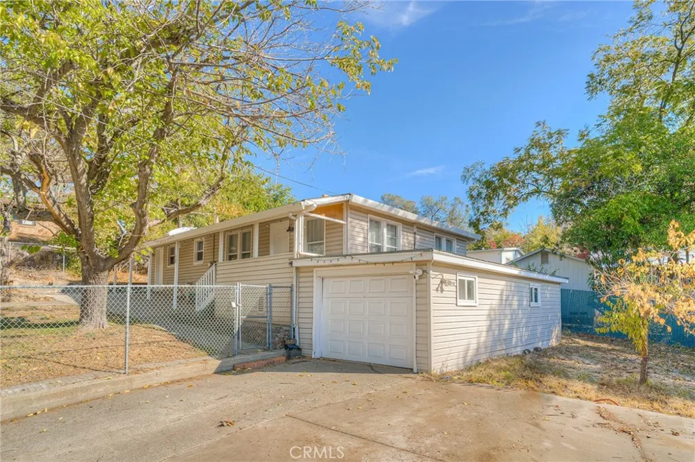 12 Service Oroville, CA 95966
