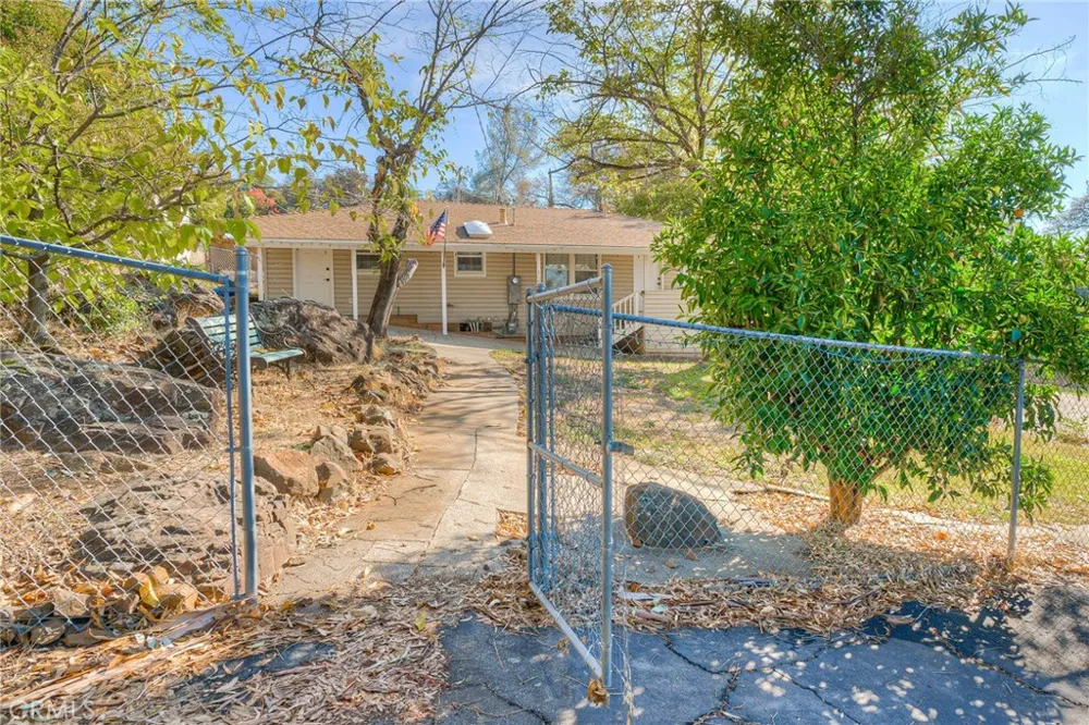 12 Service Oroville, CA 95966