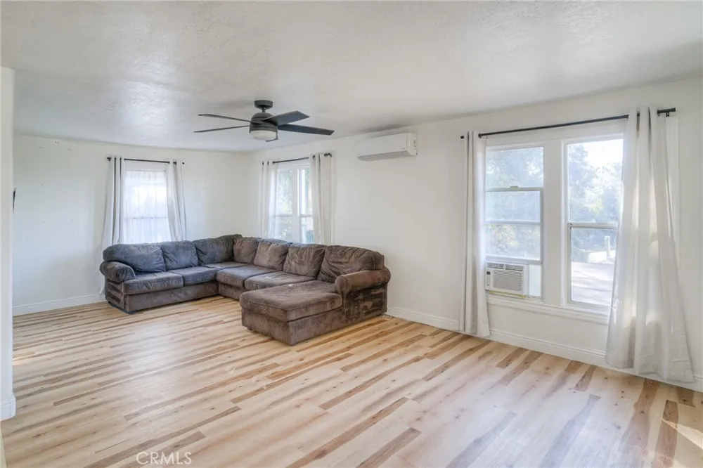12 Service Oroville, CA 95966