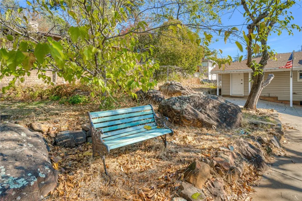 12 Service Oroville, CA 95966
