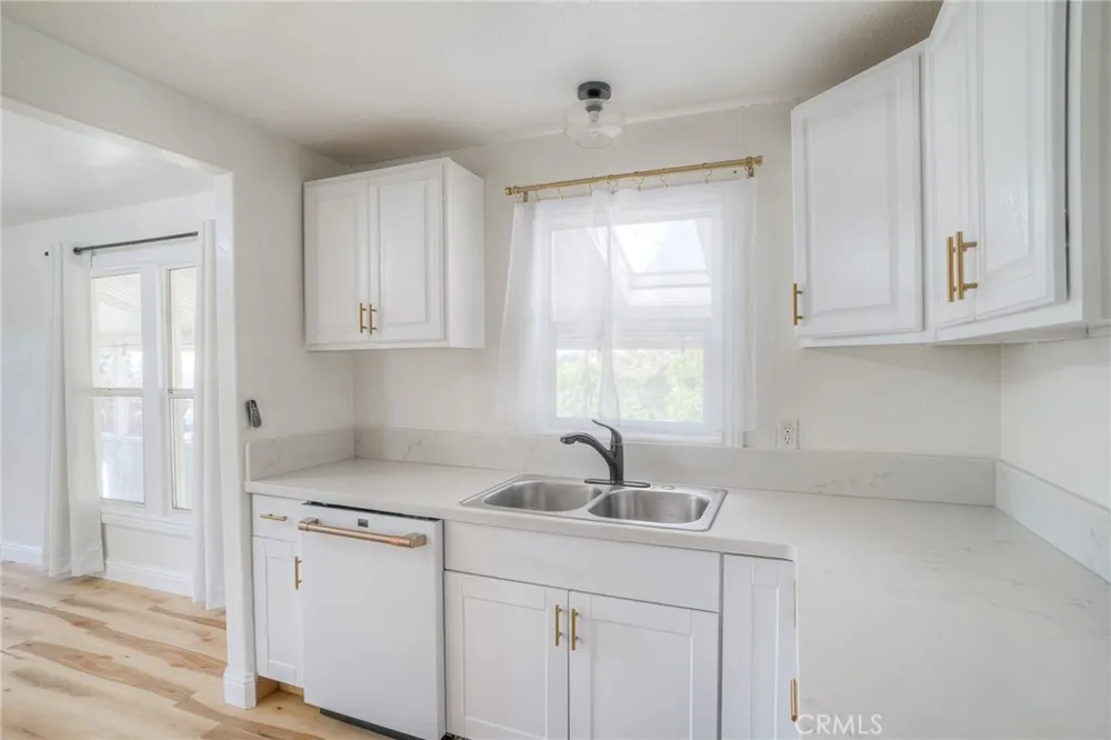 12 Service Oroville, CA 95966